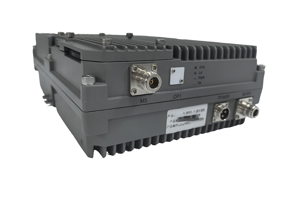  镇远三频手机信号接收器2000㎡